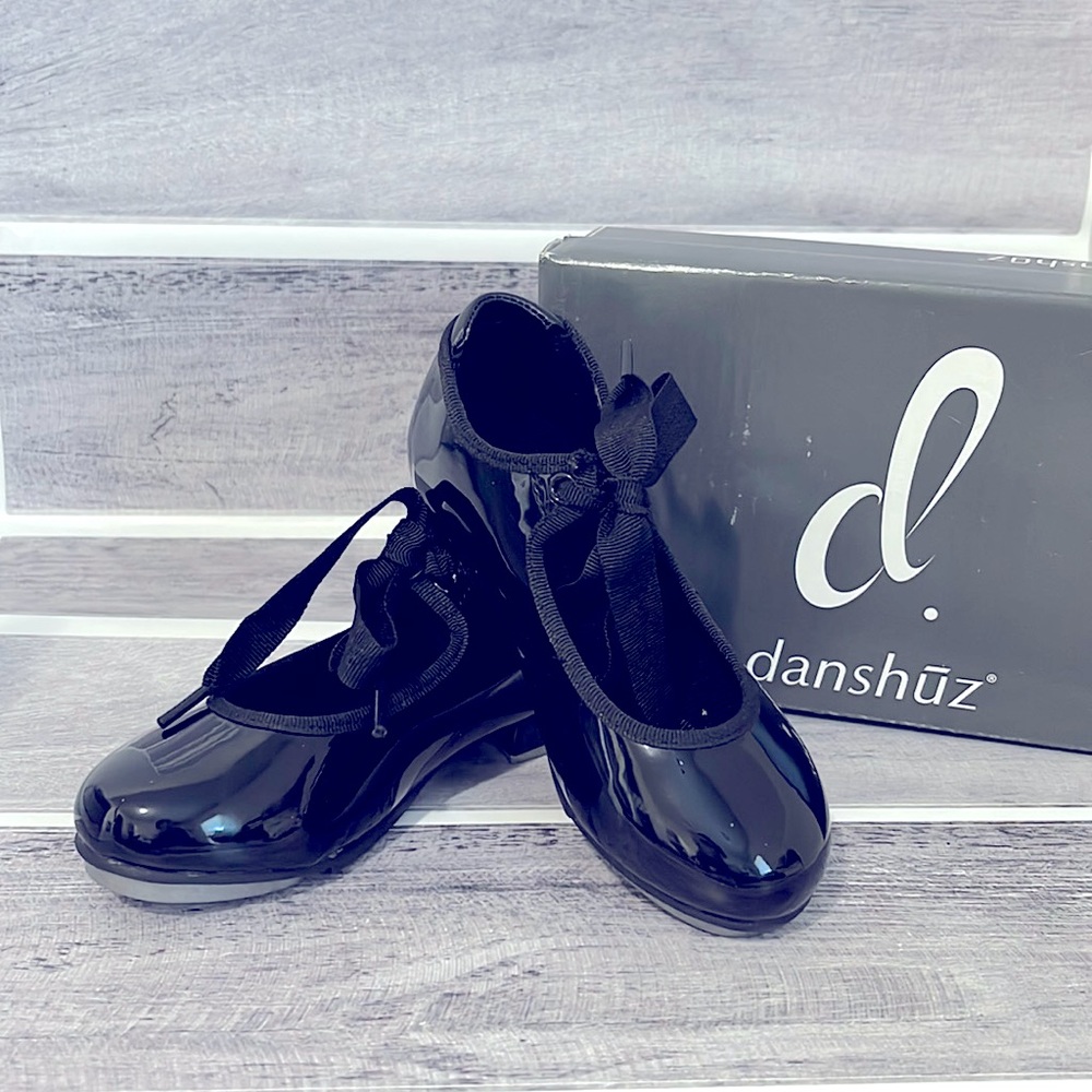 Tap dance shoes Size 9.5 toddlers